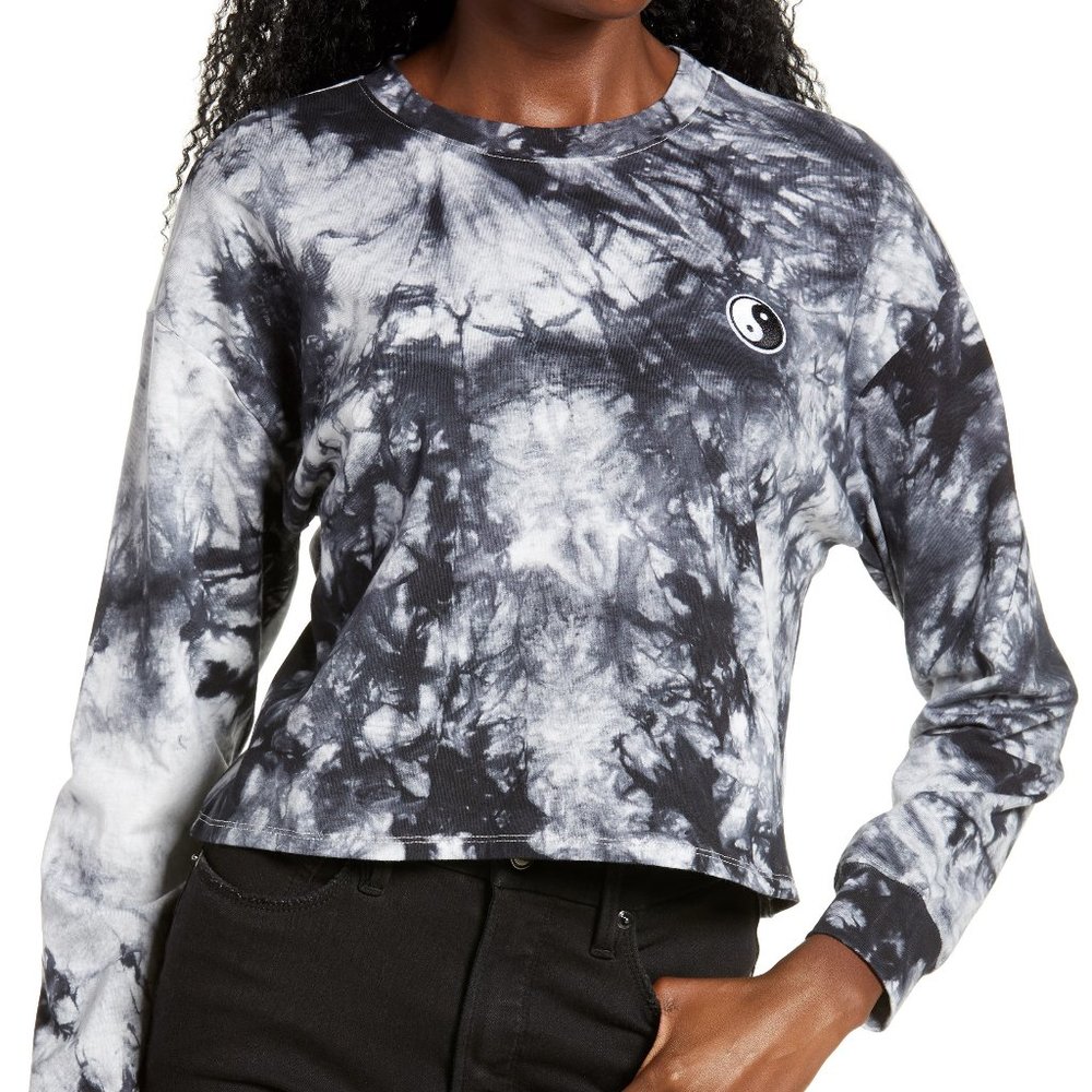 ALL IN FAVOR Black Tie Dye Applique Crop Pullover 90s Inspired Top Ying Yang XS